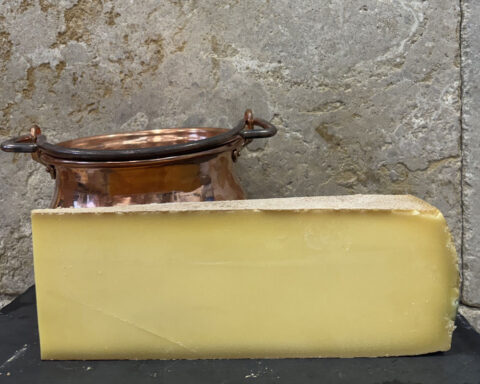 Comté AOP Doux : 6 à 8 mois d'affinage